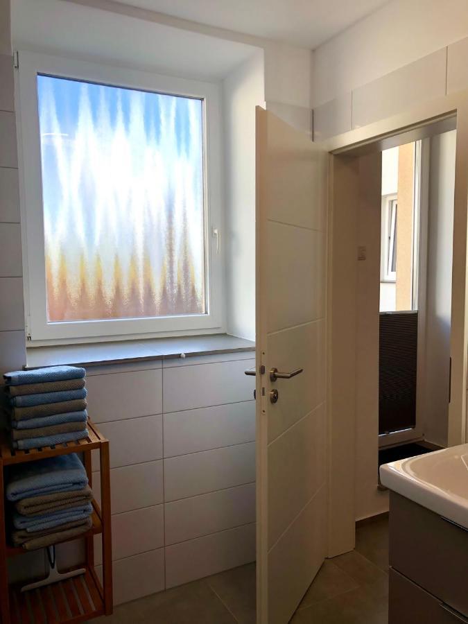 Erdgeschoss-Appartement Mit Seeterasse Ahrensbok 外观 照片