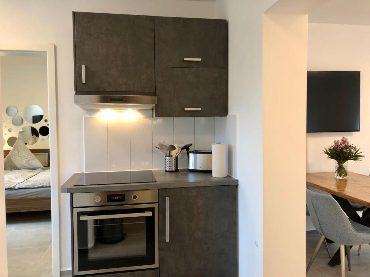 Erdgeschoss-Appartement Mit Seeterasse Ahrensbok 外观 照片